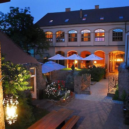 Hotel Poesis Satu Mare Buitenkant foto
