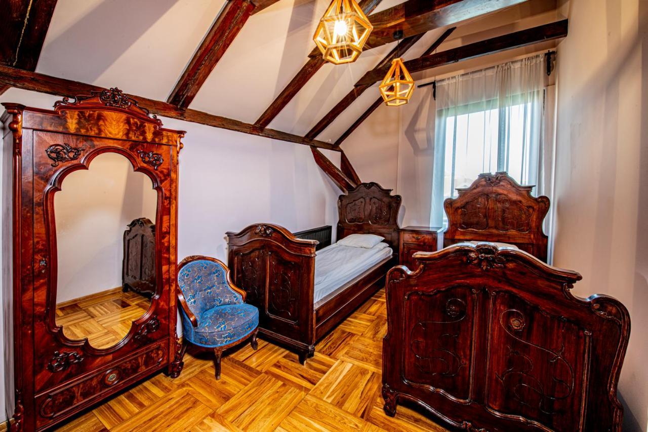 Hotel Poesis Satu Mare Buitenkant foto