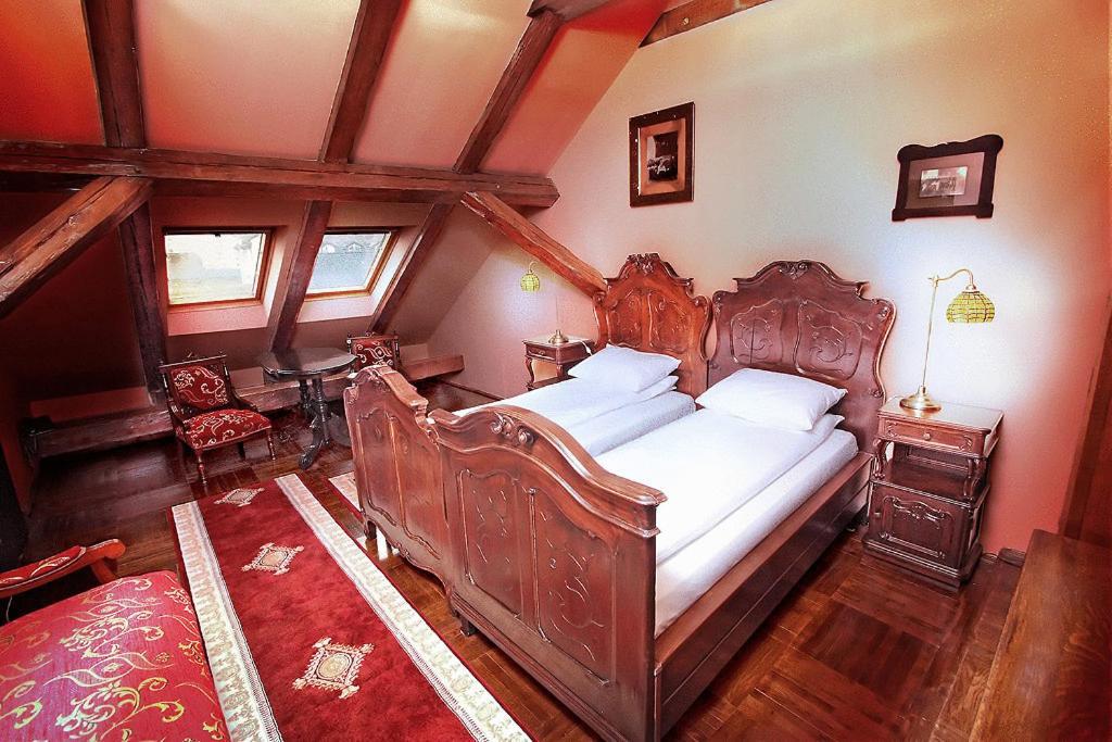 Hotel Poesis Satu Mare Buitenkant foto